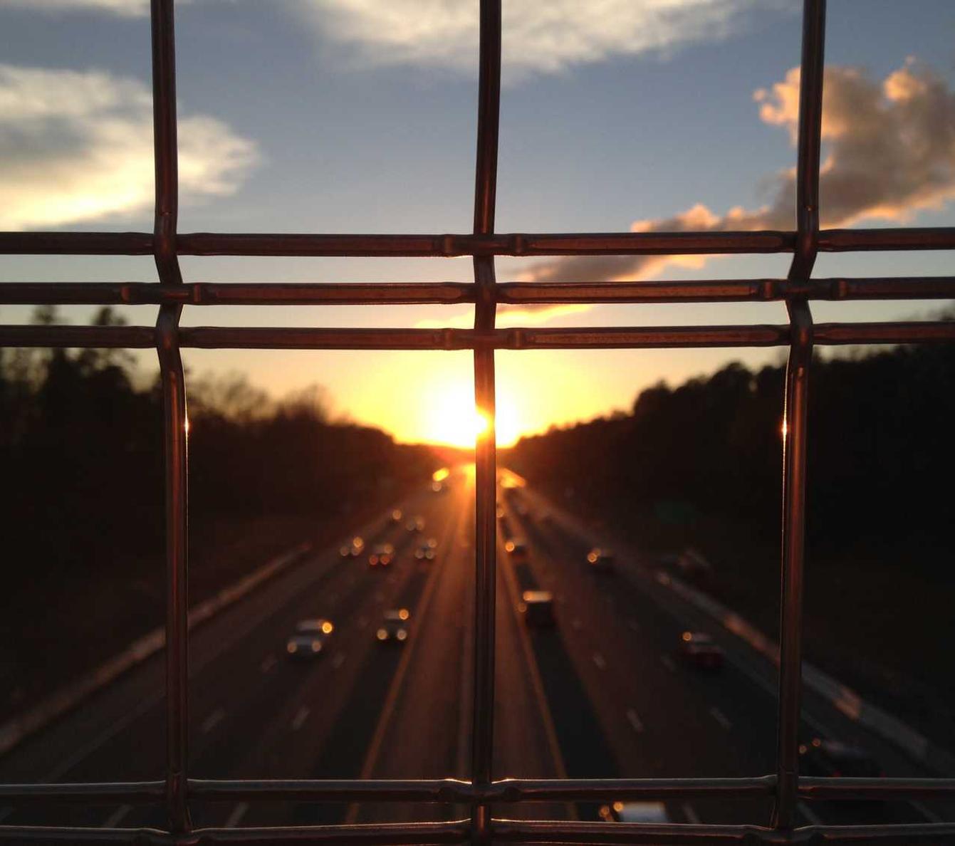 出各种微信号：上海新注册代理公司