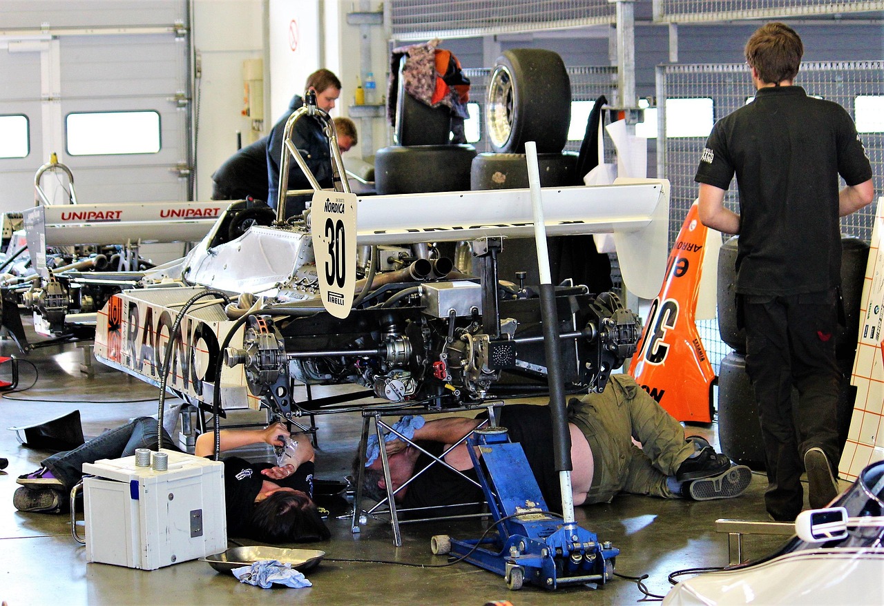 如何避免因游戏技术支持辅助导致的游戏攻击？