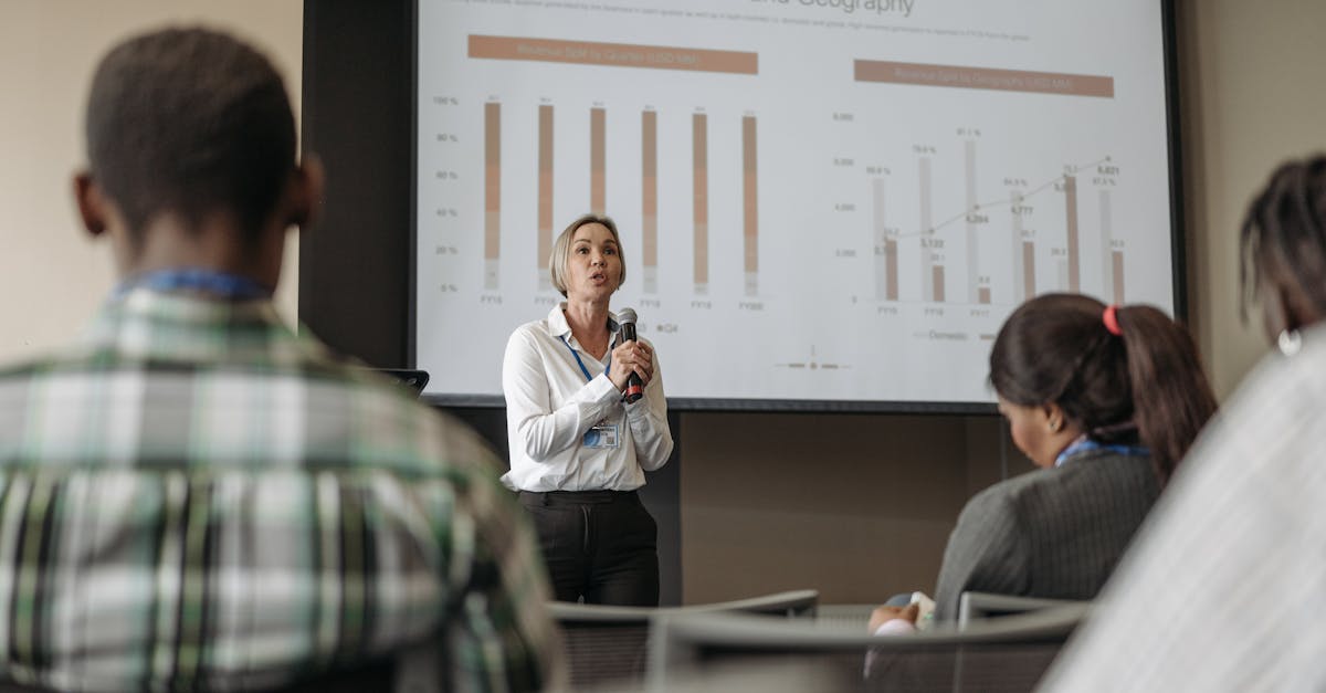 抽烟时的分享和介绍香烟的技巧